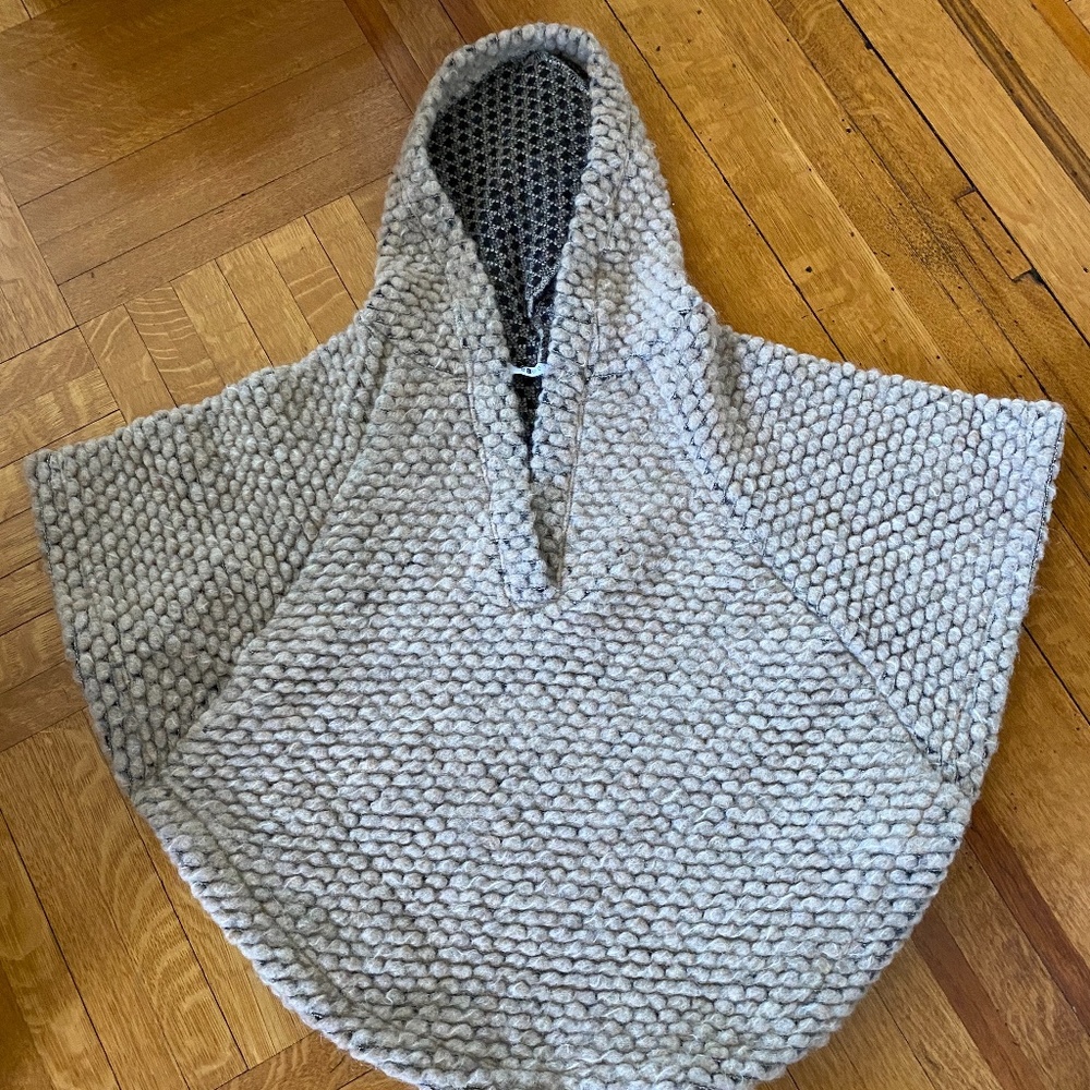 LF Bluette oatmeal poncho cape with hood